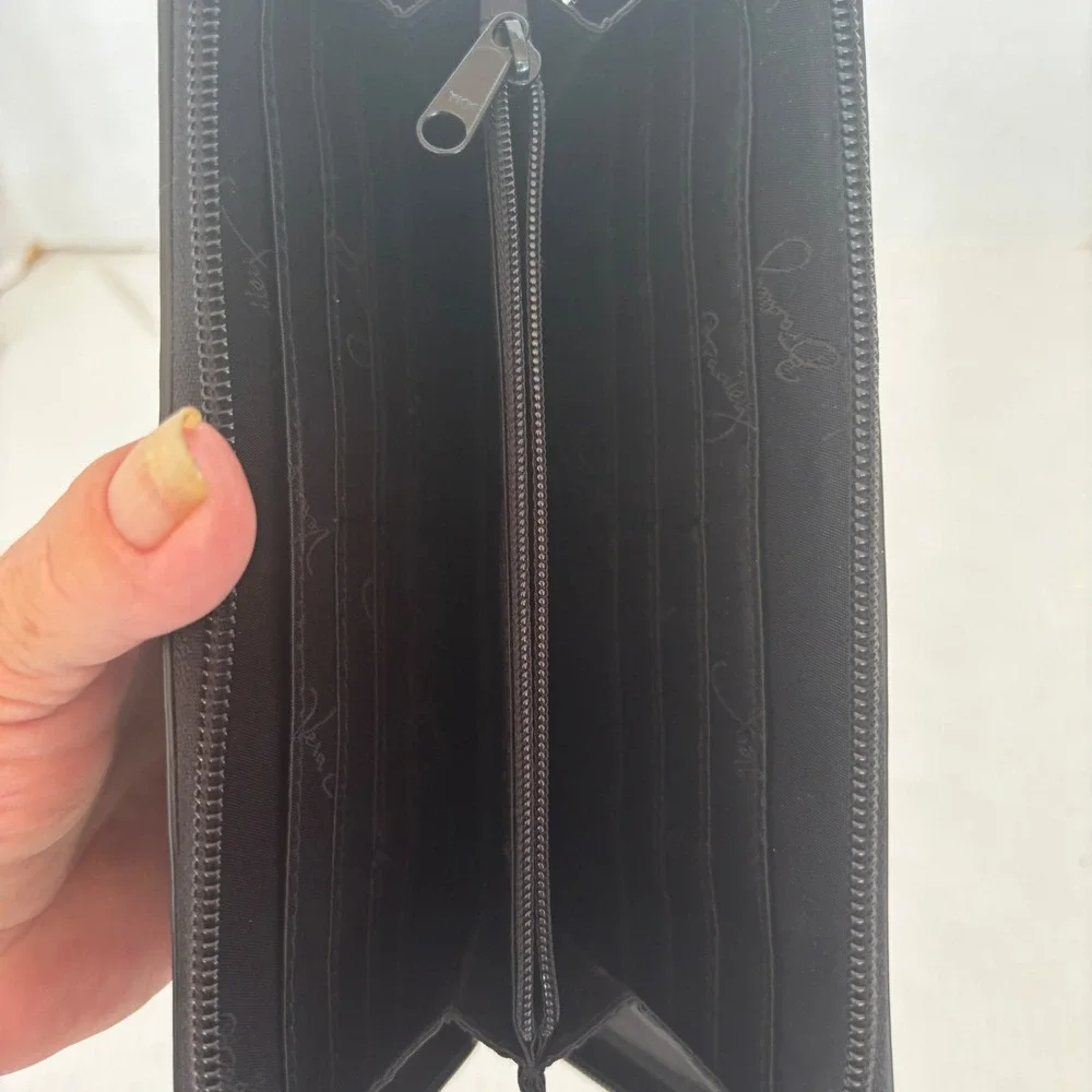 Vera Bradley Zip Around Wallet Womens‎ Black Laser Cut Medallion Faux Leather
